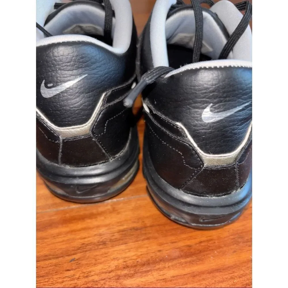 Nike Men’s Black Athletic Golf Shoes with Metallic Swoosh size 8